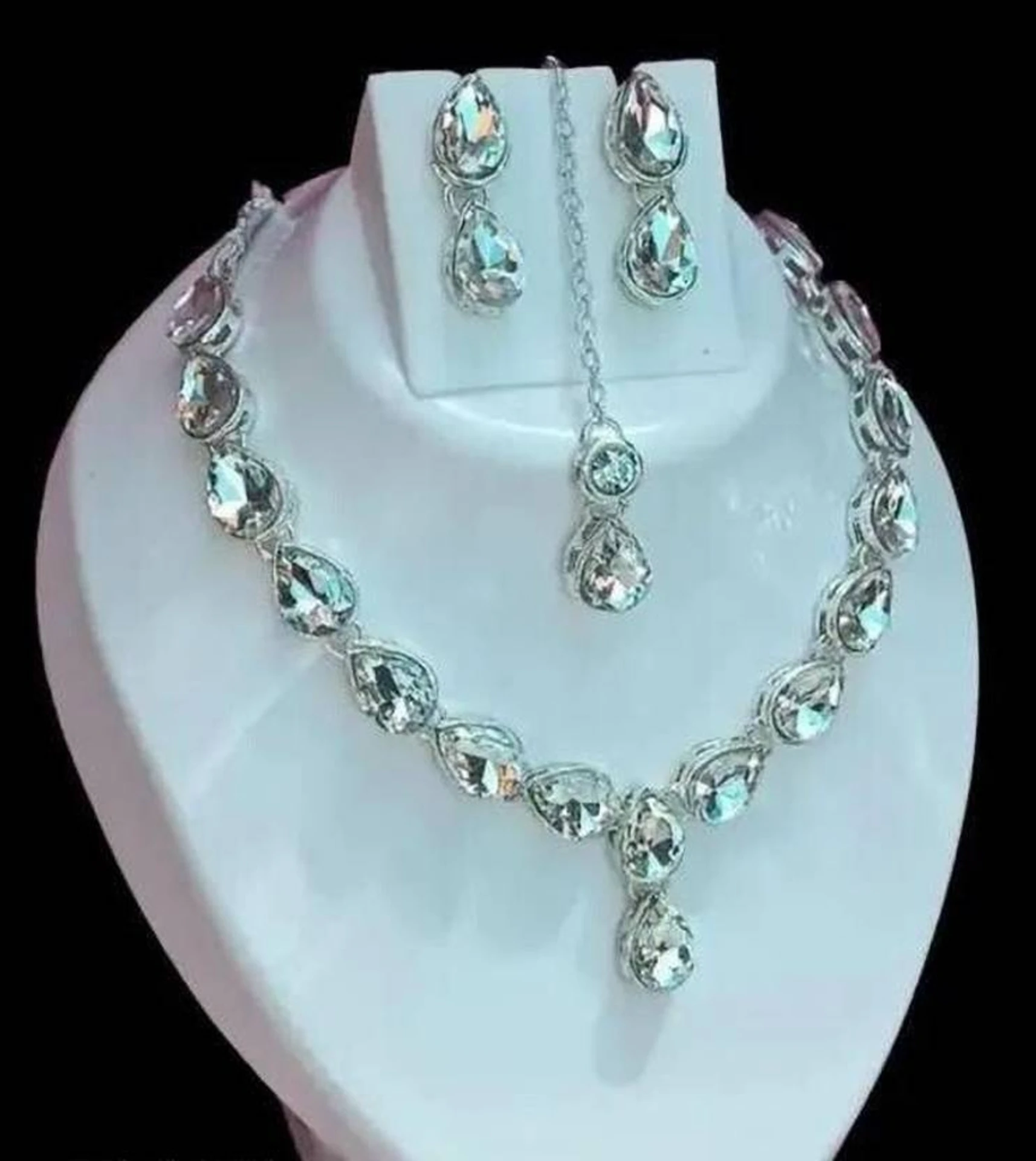 crystal teardrop necklace set with earrings and maang tikka crystal teardrop necklace set with earrings and maang tikka