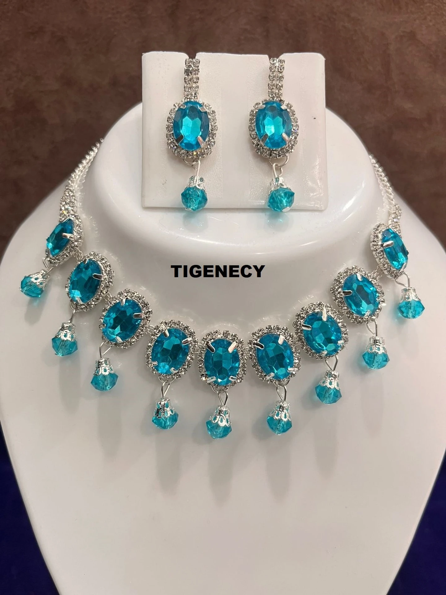 turquoise blue stone choker necklace set with matching earrings turquoise blue stone choker necklace set with matching earrings